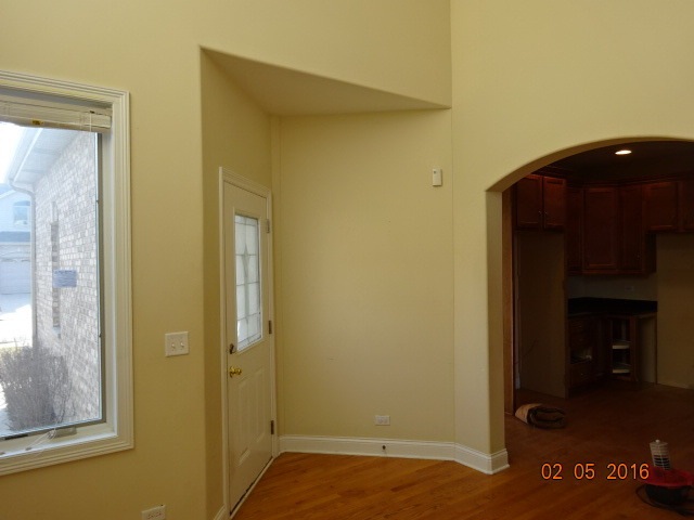 175 Mayo Ct unit 6, Elmhurst, IL 60126 - photo 1