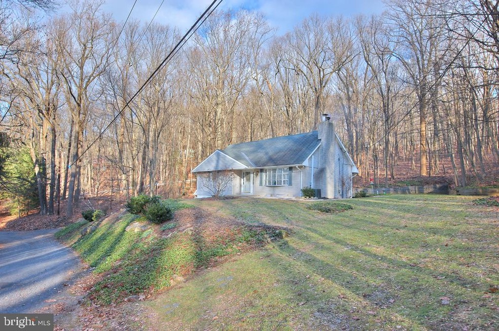 98 Chestnut Hill Rd, Emmaus, PA 18049 - photo 1