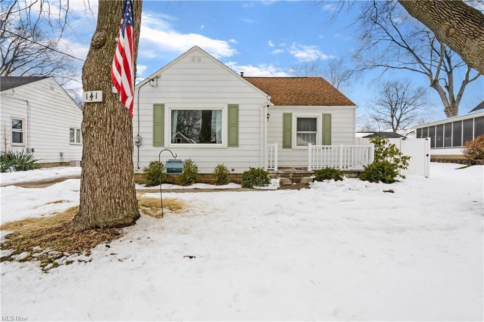 Welcome to 141 25th St!