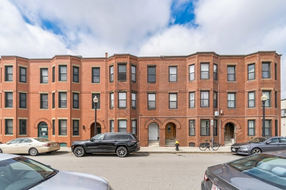 43 Thorndike St unit 1, Boston, MA 02118 - photo 1