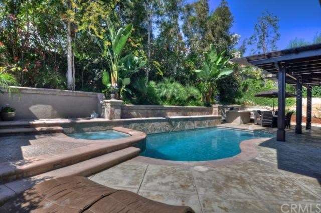 Resort-Style Backyard Offers Tons of Privacy