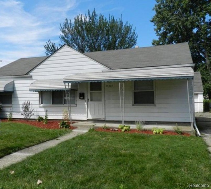 26307 Woodmont St, Roseville, MI 48066 - photo 1