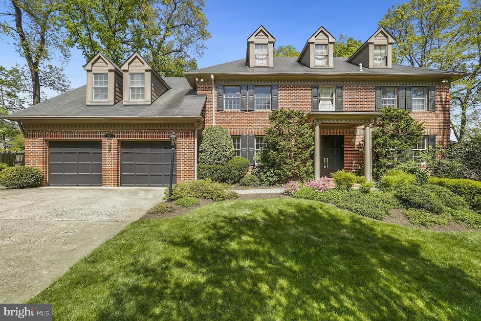 8903 Tuckerman Ln, Potomac, MD 20854 - photo 1