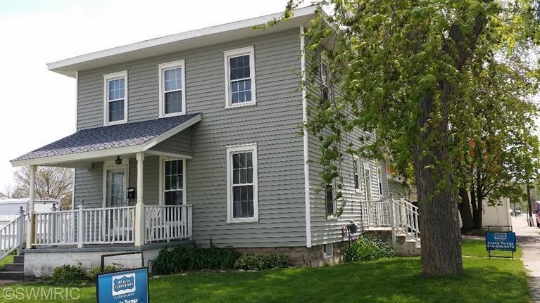 404 Avery St, Lowell, MI 49331 - photo 1