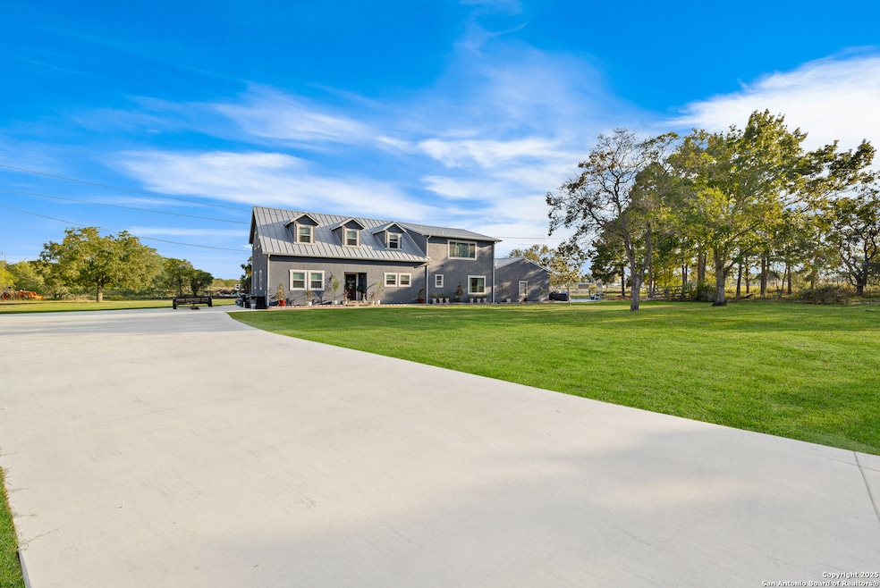 9658 S Foster Rd, San Antonio, TX 78222 - photo 1