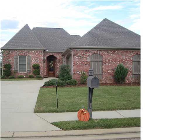 122 Martinique Dr, Madison, MS 39110 - photo 1