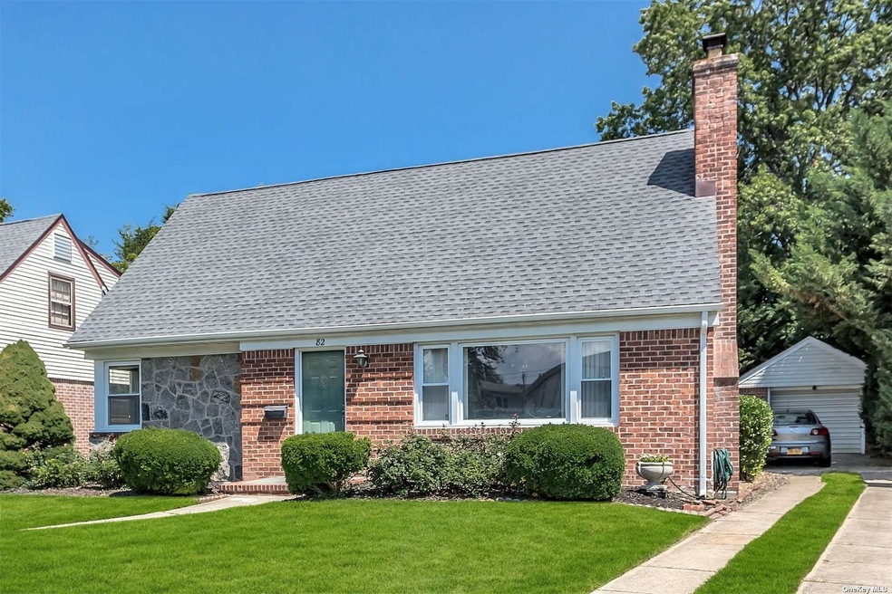 82 Devonshire Dr.