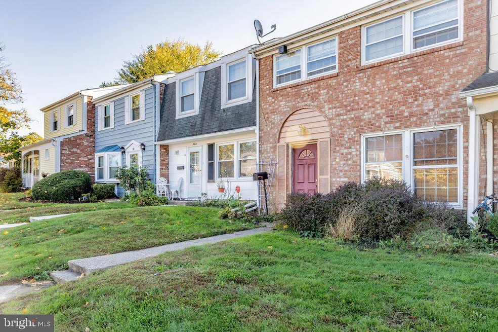 12 Farragut Ct, Willingboro, NJ 08046 - photo 1