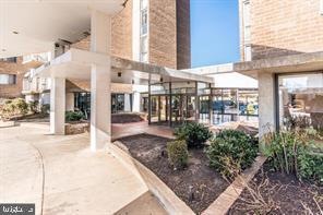 Presidential Towers unit 222, Adelphi, MD 20783 - photo 1