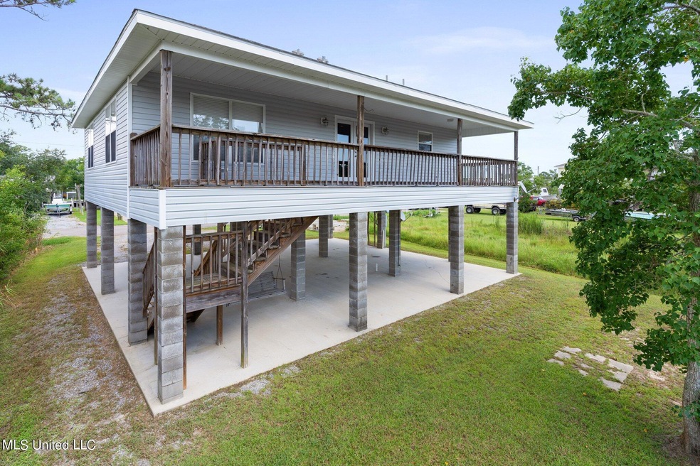 22-web-or-mls-We Snap Real Estate_4109 M