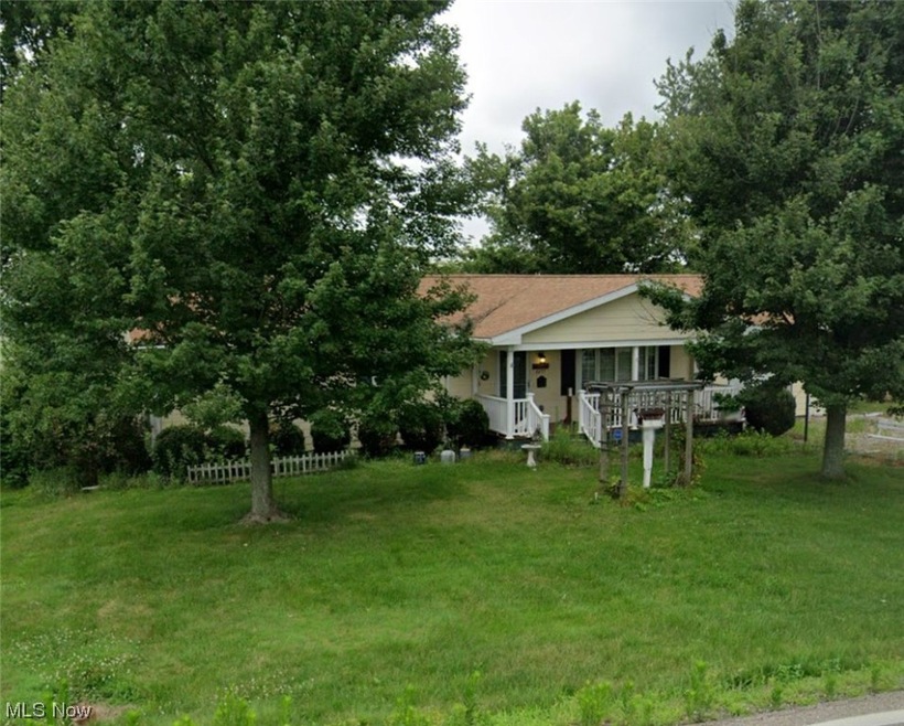 View of front of home with a front yard