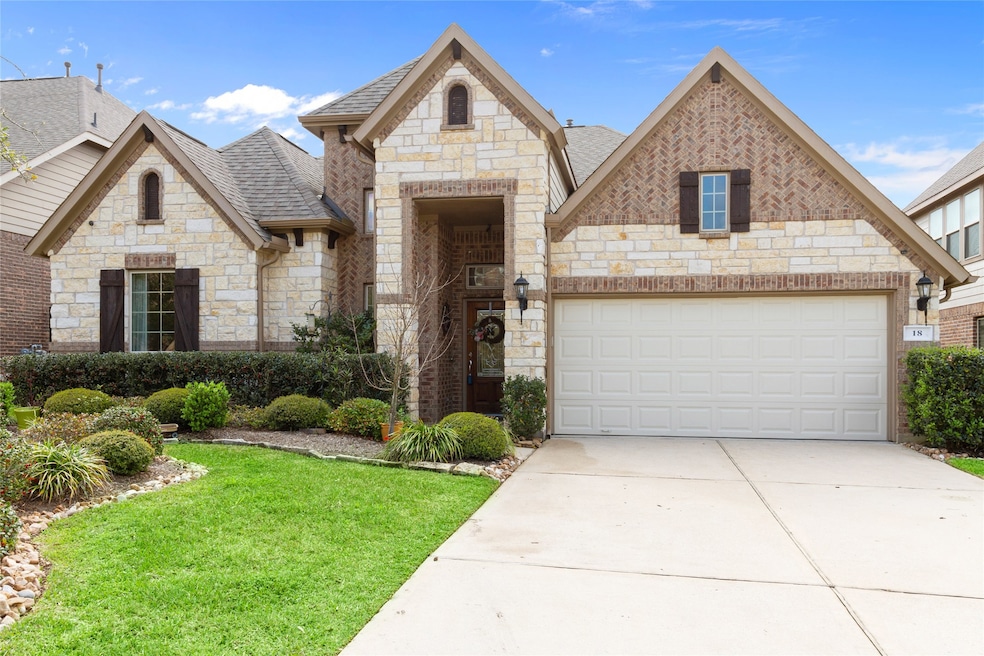 18 Estherwood Place, the Woodlands, TX 77354 - photo 1