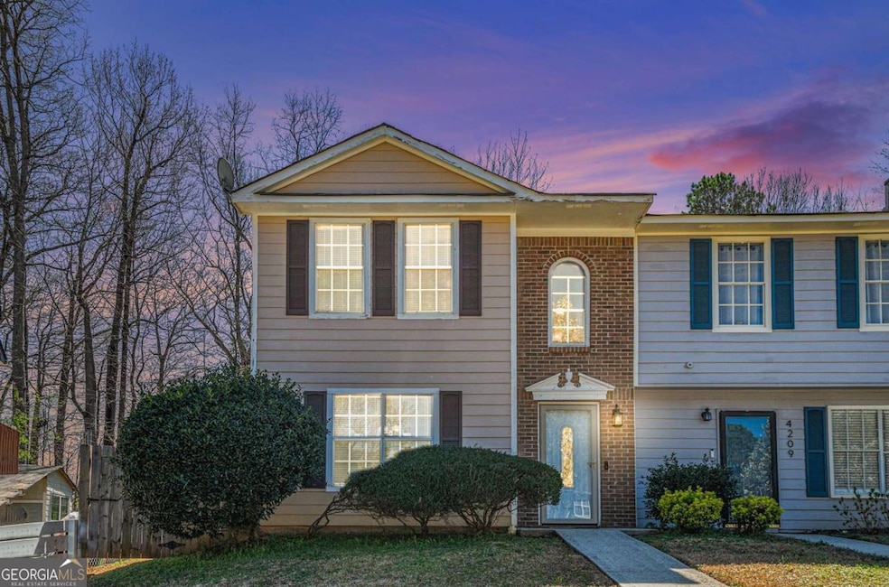 4211 Wingfoot Ct, Decatur, GA 30035 - photo 1