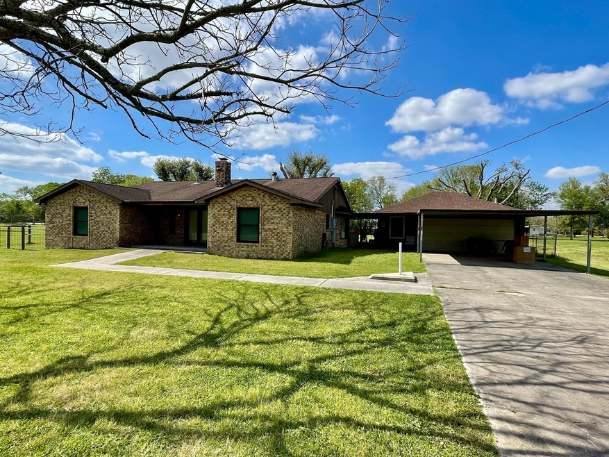 4766 County Road 937, Alvin, TX 77511 - photo 1