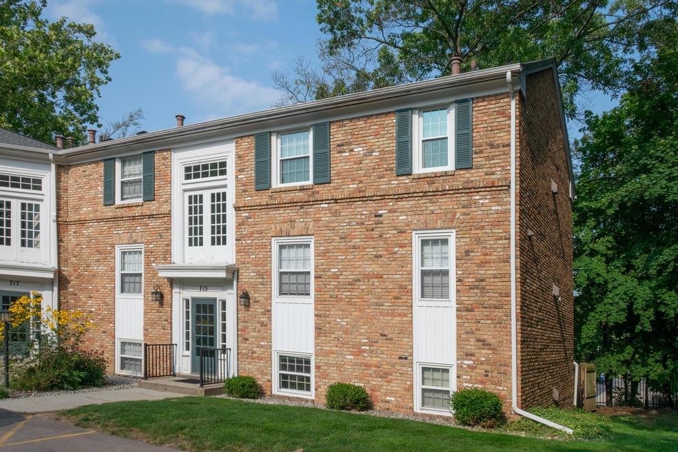 715 Whitcomb exteriror