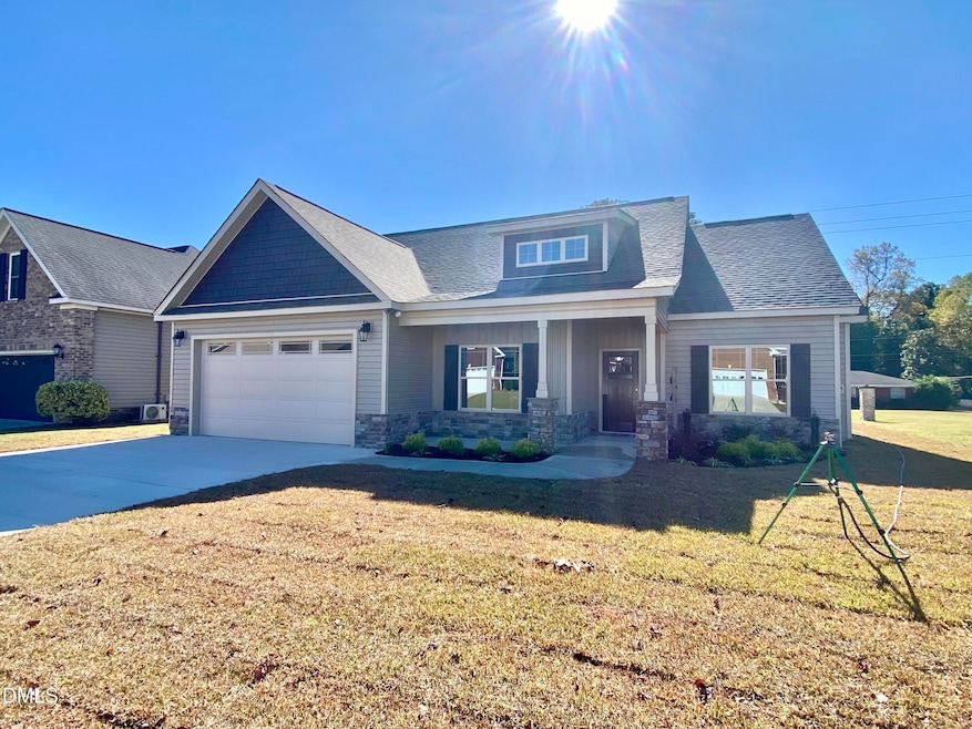 104 Kingston Cir, Goldsboro, NC 27530 - photo 1