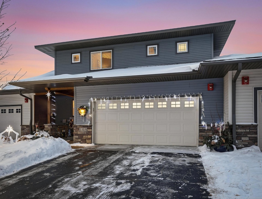 1315 Lylewood Pkwy, Carver, MN 55315 - photo 1