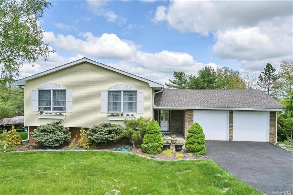 14 Mercury Ave, Monroe, NY 10950 - photo 1