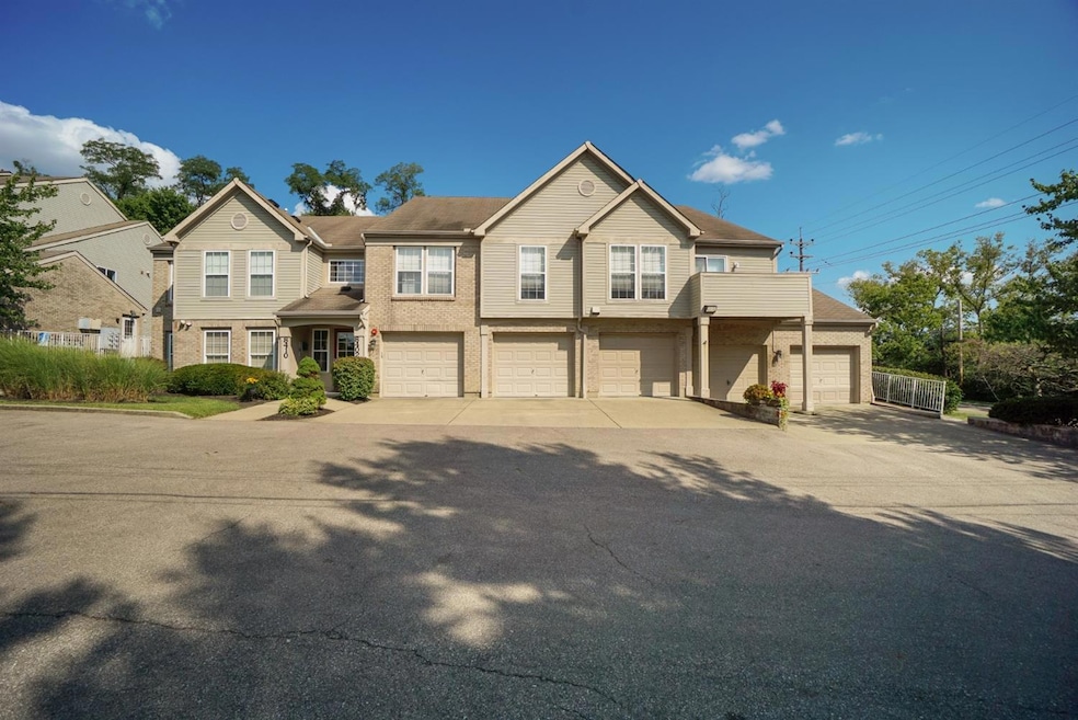 8410 Ridge Pointe Ct unit 14, Cincinnati, OH 45237 - photo 1