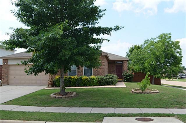 1400 Marble Cove Ln, Denton, TX 76210 - photo 1