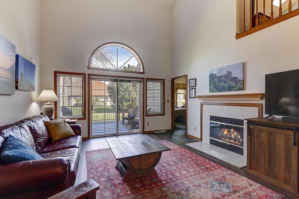 Great Room to Deck