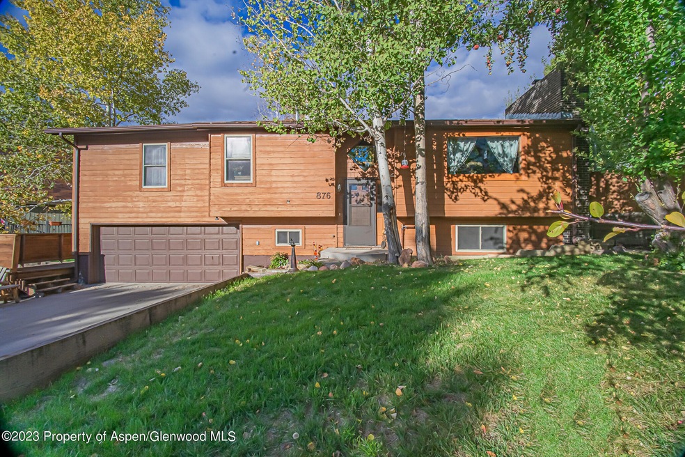 876 Ledford St, Craig, CO 81625 - photo 1