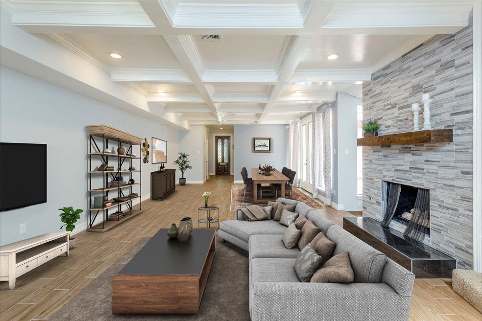 68 Legend Ln, Houston, TX 77024 - photo 1