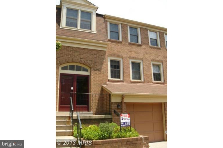 5821 Tudor Ln, Rockville, MD 20852 - photo 1