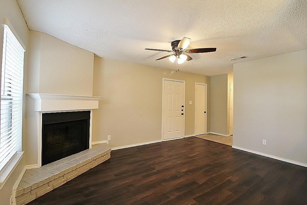104 Woodie Way unit B, Fort Worth, TX 76108 - photo 1