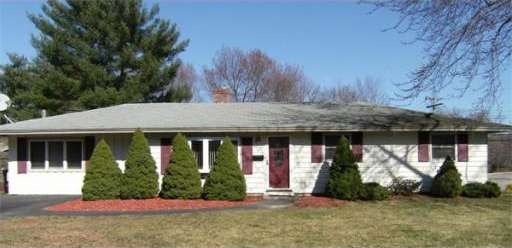 42 Anderson Rd, Framingham, MA 01701 - photo 1