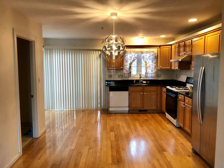 90 Sumner St unit D, Quincy, MA 02169 - photo 1