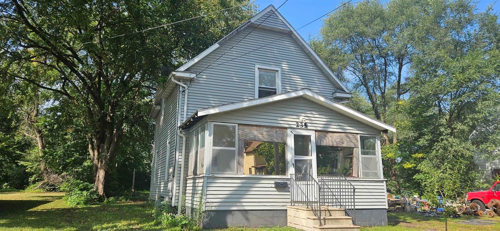 Pending $29,900 • Co-Listing Agent