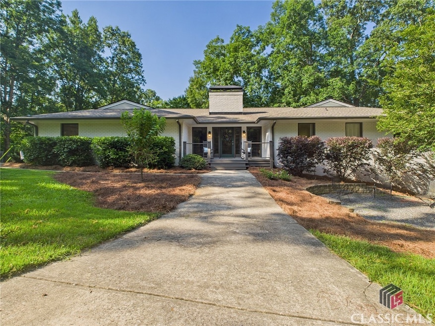 For Sale $899,000 • Co-Listing Agent