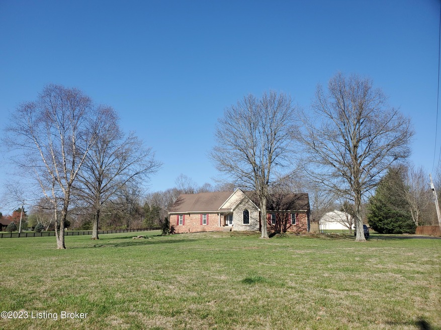 9803 Thixton Ln, Louisville, KY 40291 - photo 1