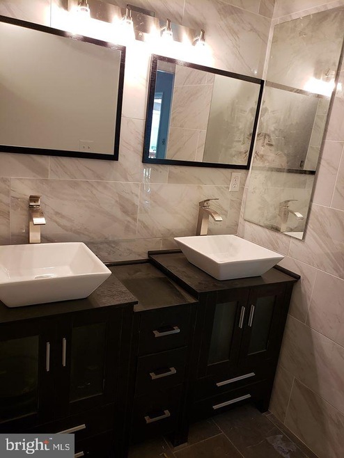 813 Norcross Rd, Lindenwold, NJ 08021 - photo 1