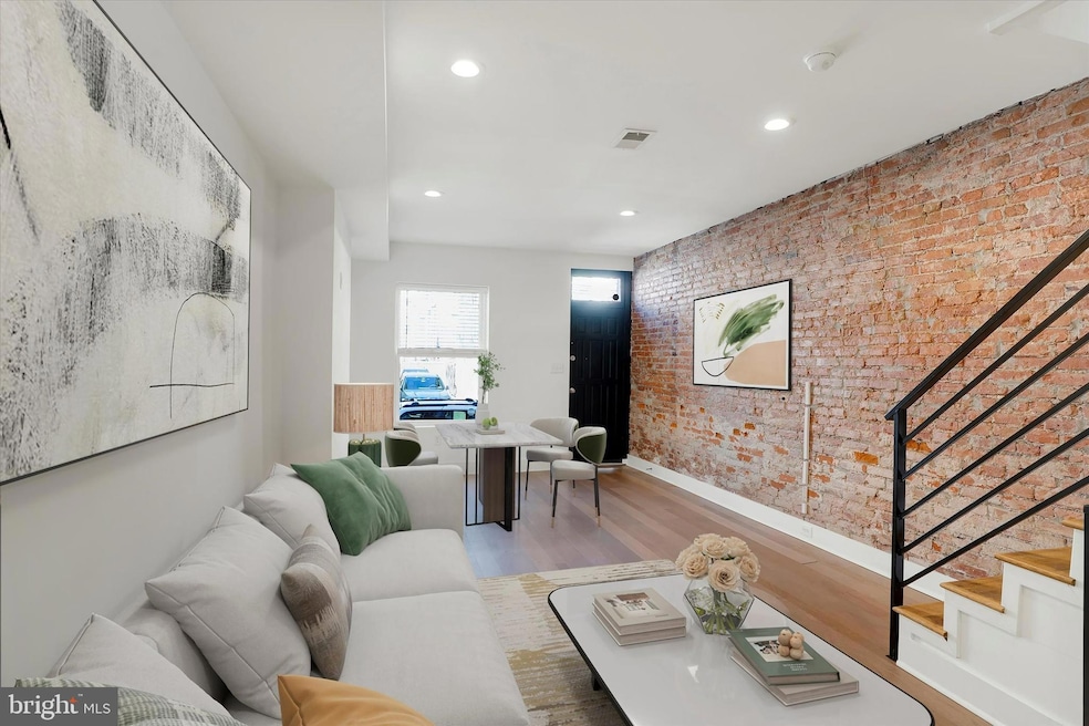 2636 Manton St, Philadelphia, PA 19146 - photo 1