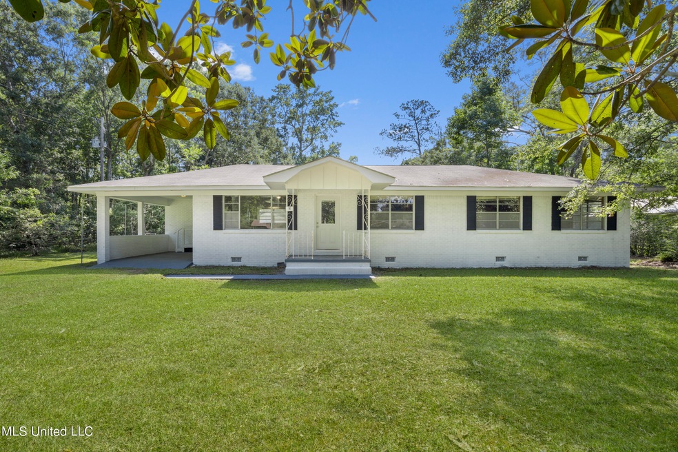 9724 Highway 613, Moss Point, MS 39562 - photo 1