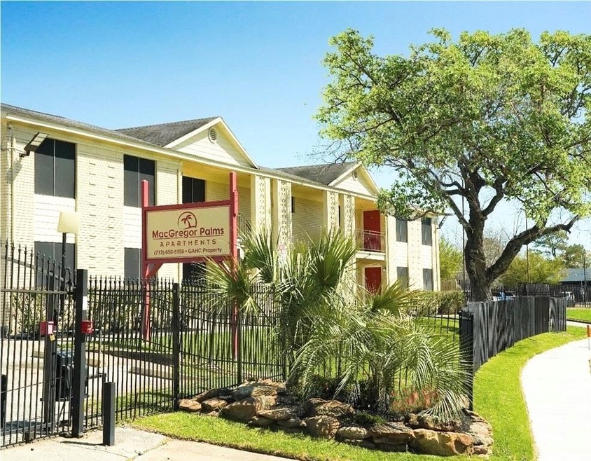 3633 N Macgregor Way unit 16, Houston, TX 77004 - photo 1