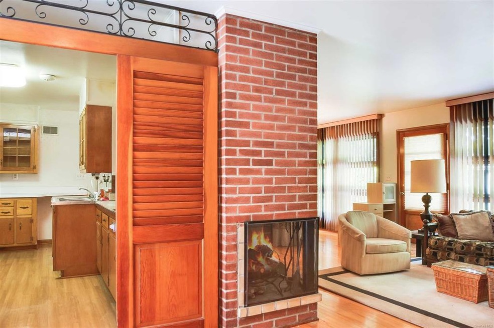 10 Round Hill Rd, Poughkeepsie, NY 12603 - photo 1