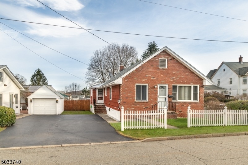 2 Hudson St, Franklin, NJ 07416 - photo 1