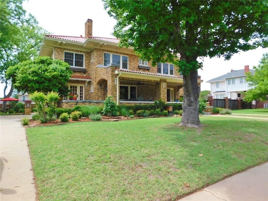 1404 N Broadway Ave, Shawnee, OK 74801 - photo 1