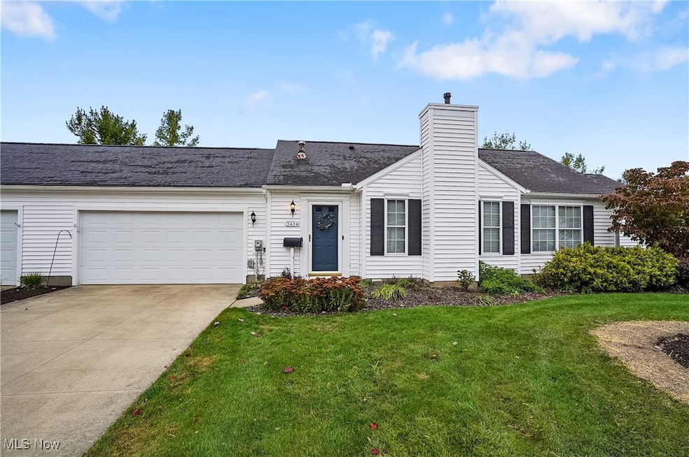 3424 E Prescott Cir unit I24, Cuyahoga Falls, OH 44223 - photo 1