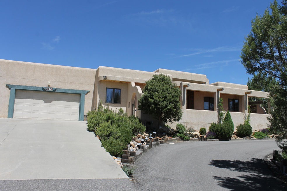 6701 Chamisa Ln, Farmington, NM 87402 - photo 1