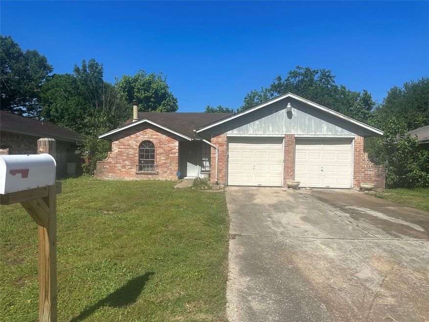 10547 Sangerbrook Dr, Houston, TX 77038 - photo 1