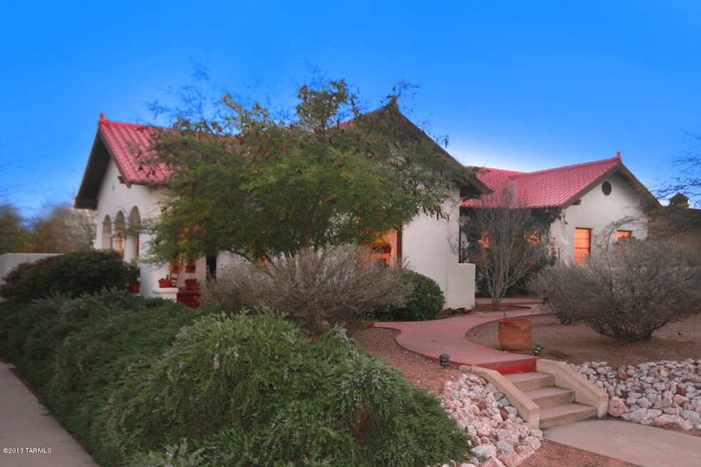 2046 E 4th St, Tucson, AZ 85719 - photo 1