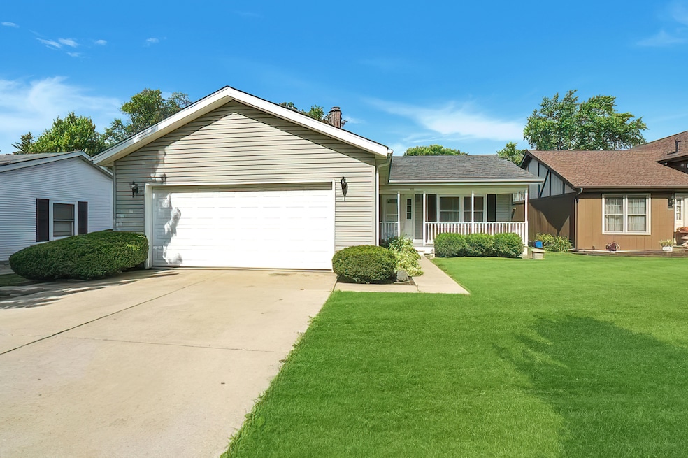 510 Dunbar St, Beecher, IL 60401 - photo 1