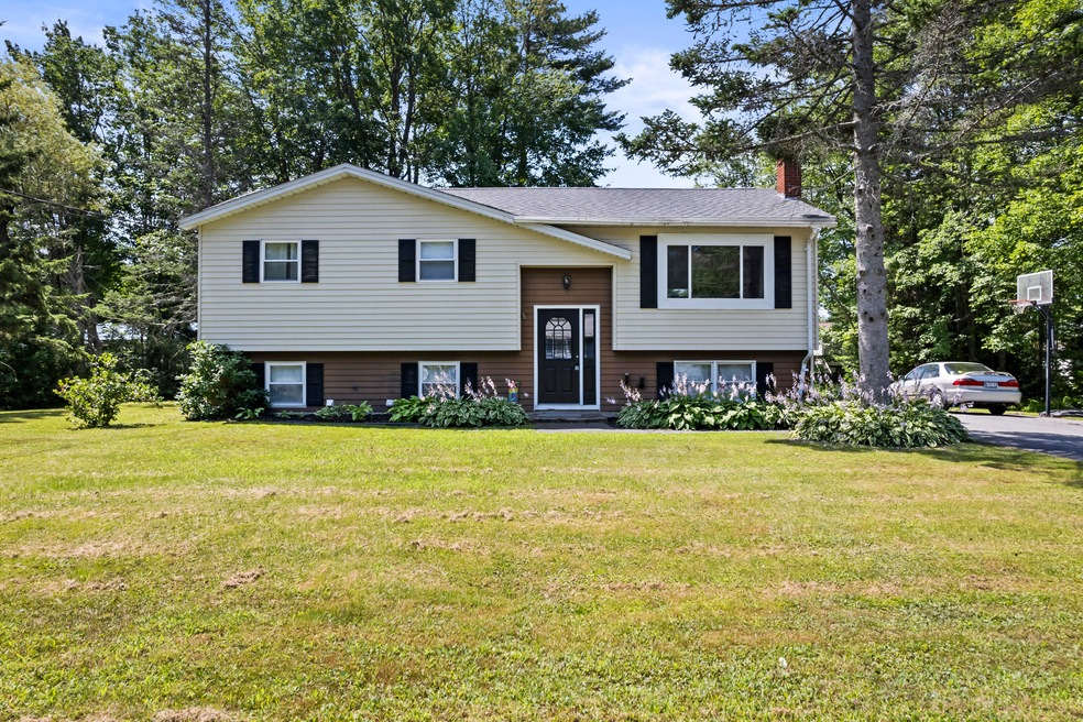 20 Dumas St, Lisbon Falls, ME 04252 - photo 1