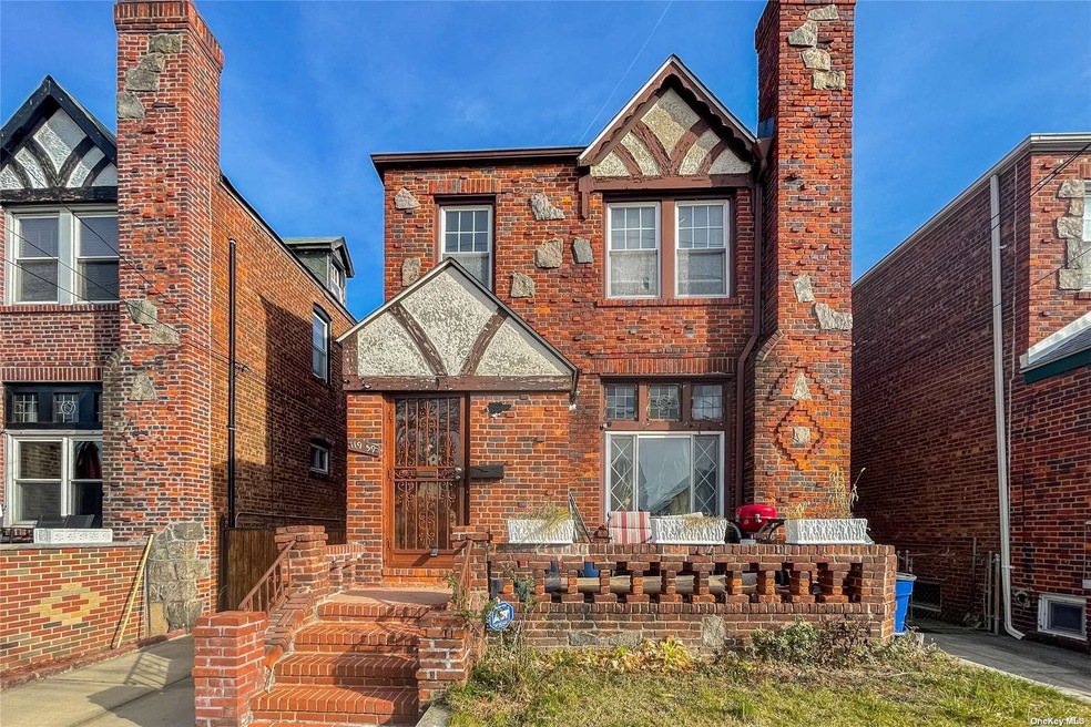 119-59 178th Place, Jamaica, NY 11434 - photo 1