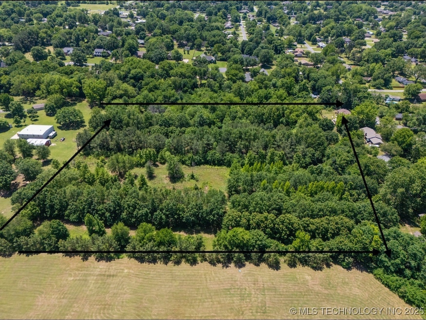10 acres with access to 129th East Avenue between