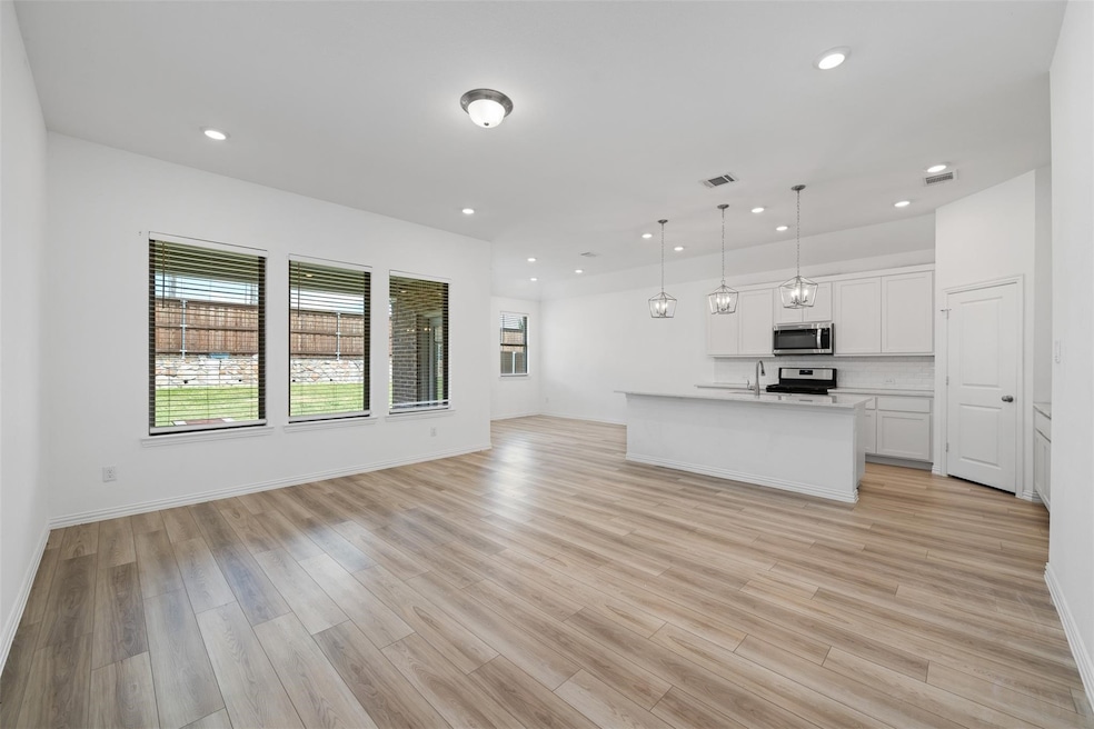 For Rent $2,200/month